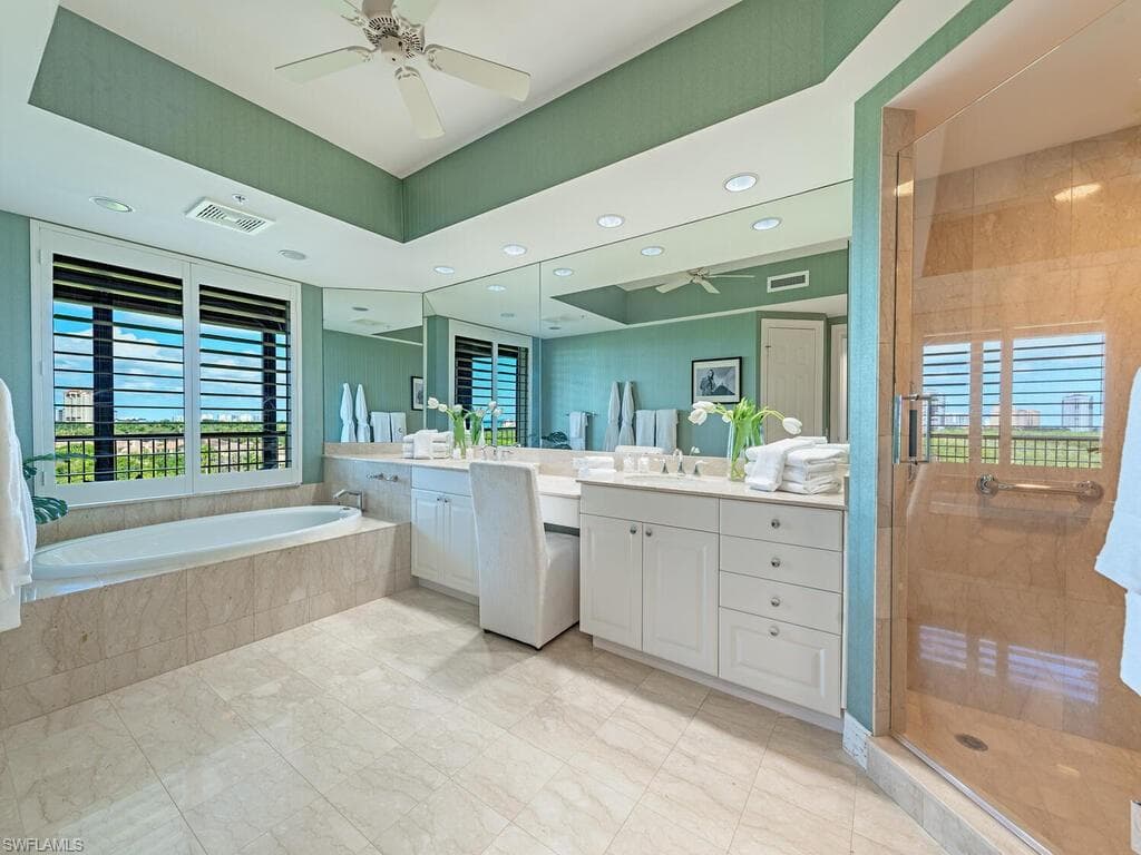 7575 Pelican Bay Blvd 608, Naples, FL 34108-15