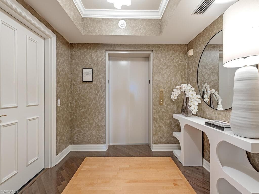 7575 Pelican Bay Blvd 608, Naples, FL 34108-26