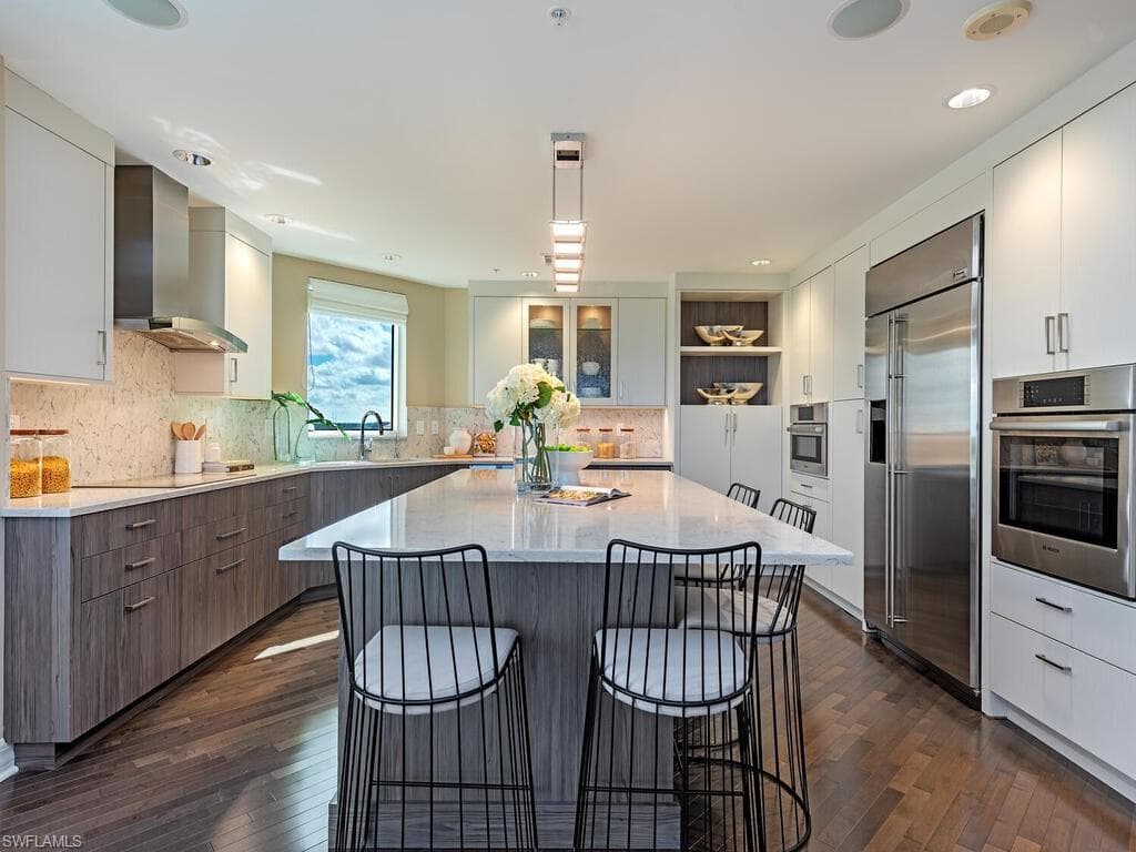 7575 Pelican Bay Blvd 608, Naples, FL 34108-5