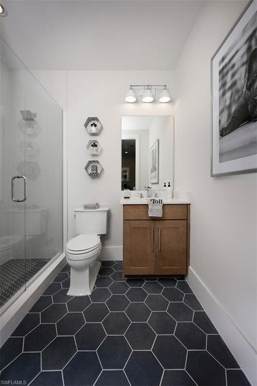 8762 Driftwood Dr, Naples, FL 34114-21