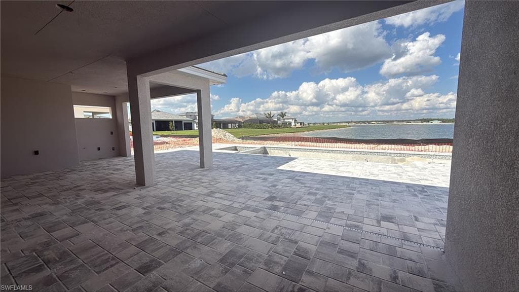 8762 Driftwood Dr, Naples, FL 34114-27