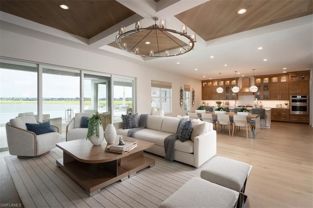 8762 Driftwood Dr, Naples, FL 34114-1