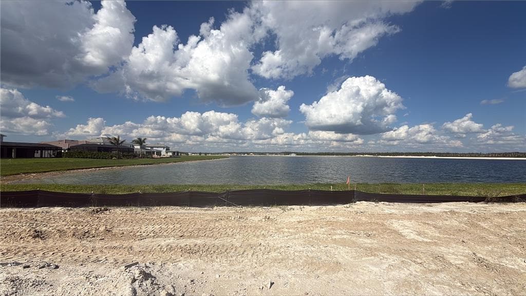 8762 Driftwood Dr, Naples, FL 34114-32