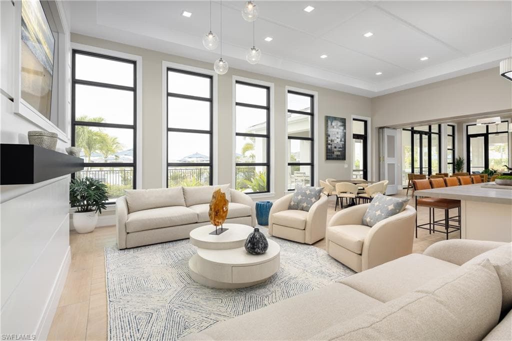 8762 Driftwood Dr, Naples, FL 34114-41