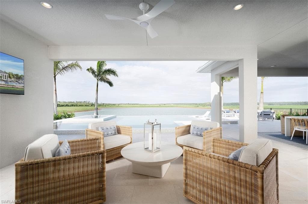 8762 Driftwood Dr, Naples, FL 34114-4