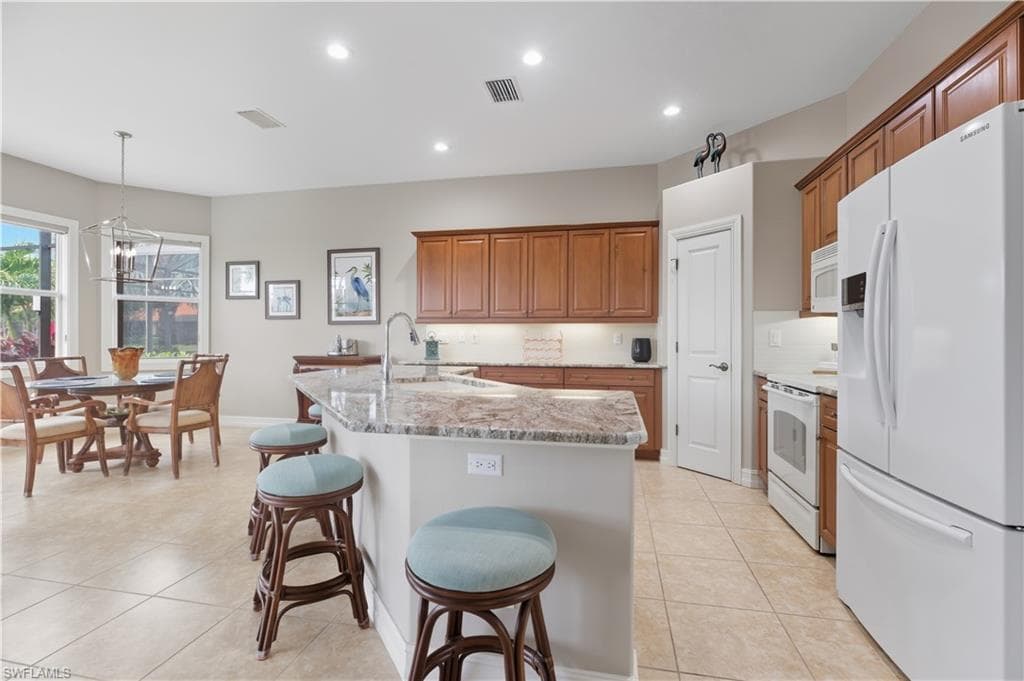 6097 Dogleg Dr, Naples, FL 34113-7