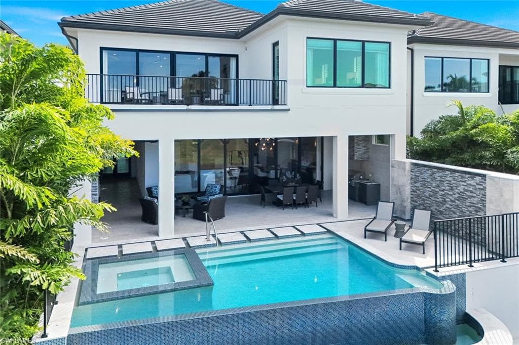 16647 Isola Bella Ln, Naples, FL 34110-42