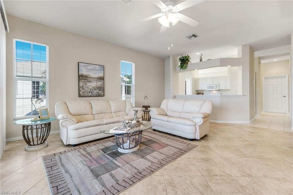 3260 Crown Pointe Blvd 202, Naples, FL 34112-9