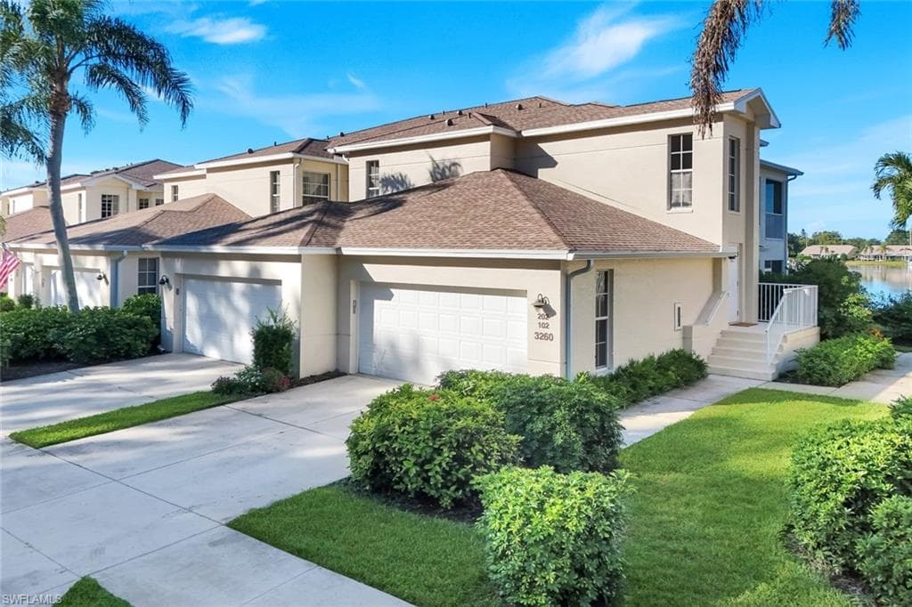 3260 Crown Pointe Blvd 202, Naples, FL 34112-1