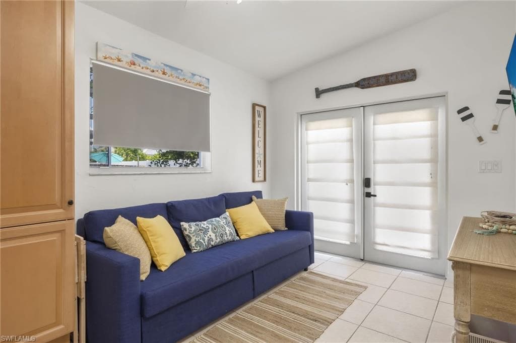 742 111th Ave N, Naples, FL 34108-24