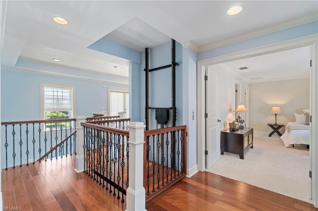 645 Broad Ave S, Naples, FL 34102-22