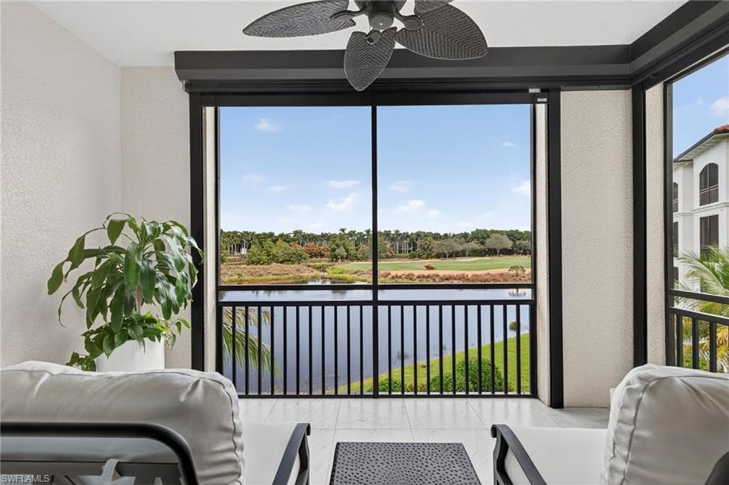 2555 Marquesa Royale Ln 202, Naples, FL 34109-16