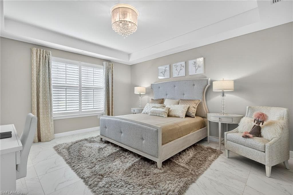 2555 Marquesa Royale Ln 202, Naples, FL 34109-21