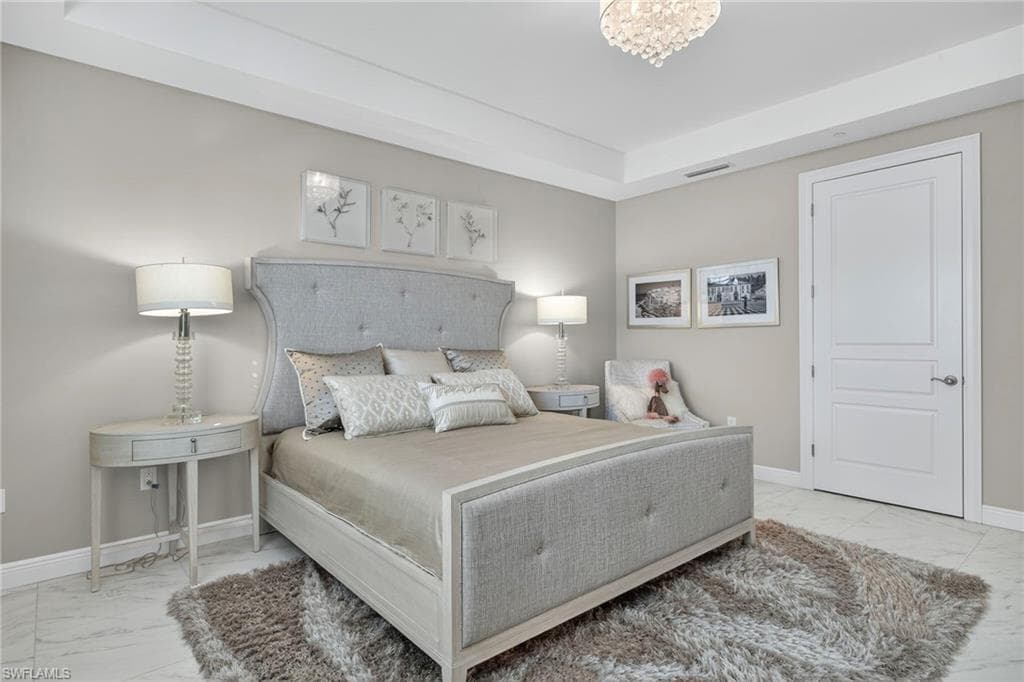 2555 Marquesa Royale Ln 202, Naples, FL 34109-22