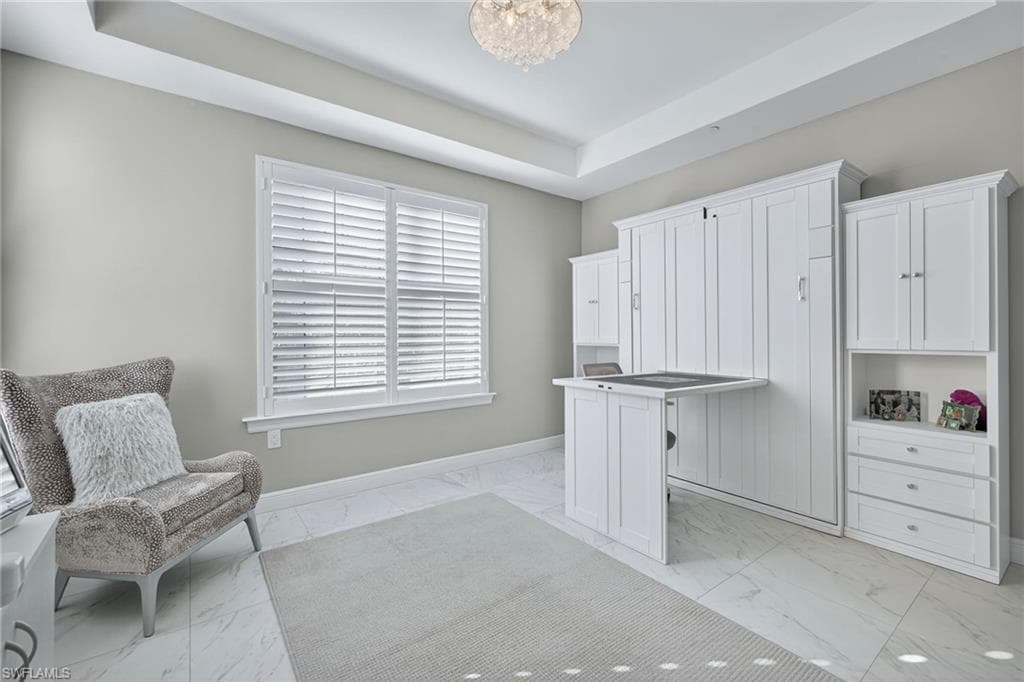 2555 Marquesa Royale Ln 202, Naples, FL 34109-25