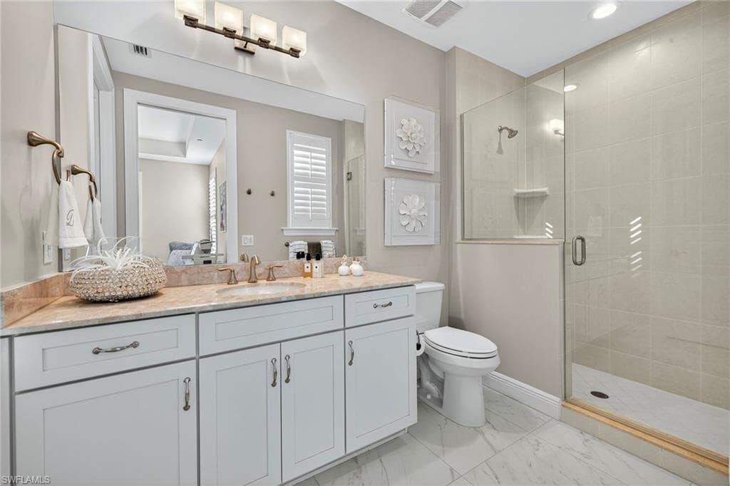 2555 Marquesa Royale Ln 202, Naples, FL 34109-26