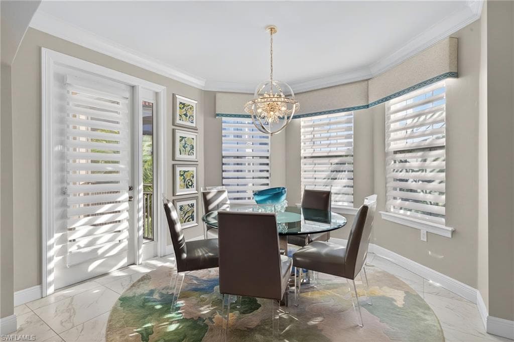 2555 Marquesa Royale Ln 202, Naples, FL 34109-7