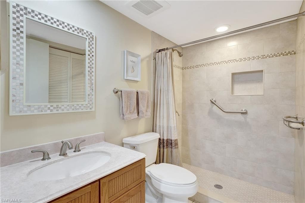 616 Wiggins Bay Dr C14, Naples, FL 34110-23