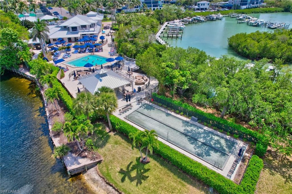 616 Wiggins Bay Dr C14, Naples, FL 34110-37