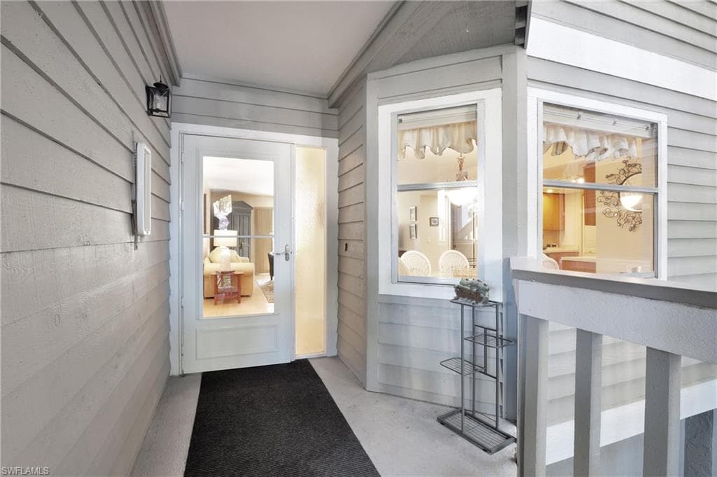 616 Wiggins Bay Dr C14, Naples, FL 34110-6