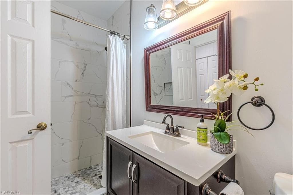 3618 Cottage Club Ln, Naples, FL 34105-13