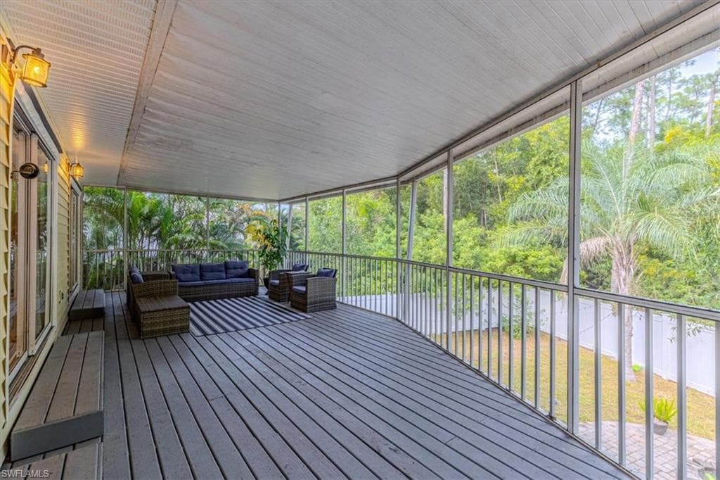 3618 Cottage Club Ln, Naples, FL 34105-21