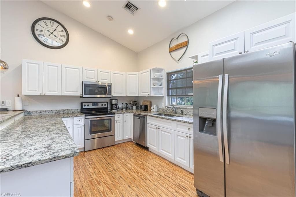 3618 Cottage Club Ln, Naples, FL 34105-5