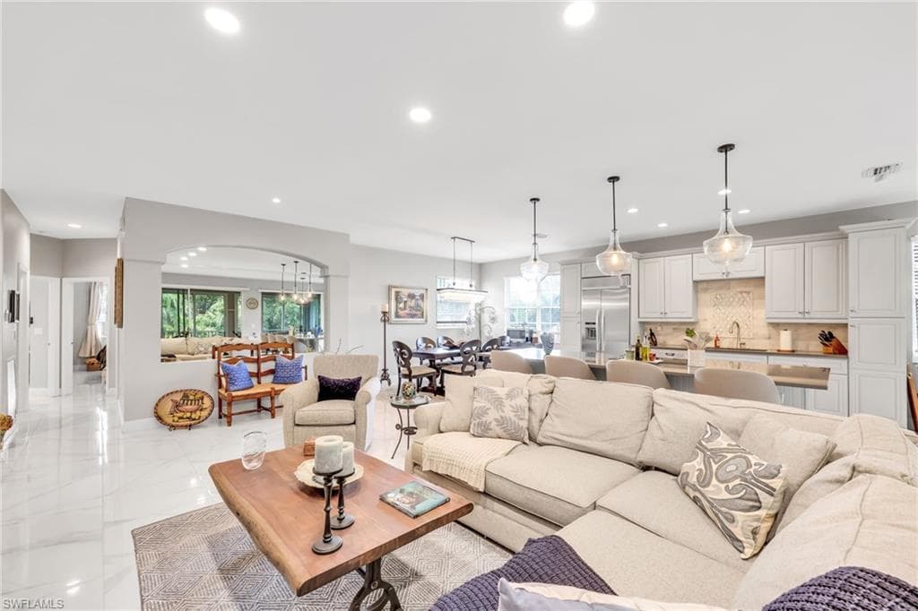 3410 Tralee Ct 201, Bonita Springs, FL 34134-2