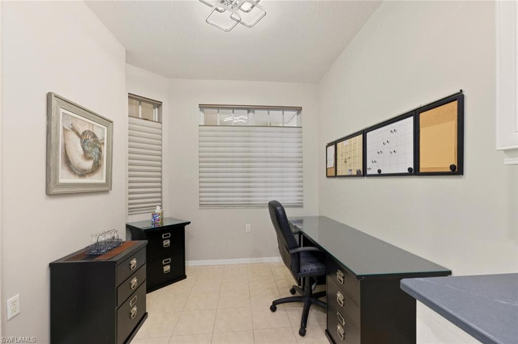 4864 Hampshire Ct 204, Naples, FL 34112-8