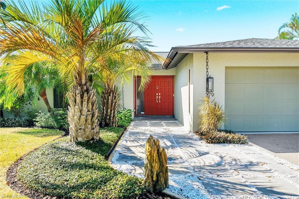 279 Mel Jen Dr, Naples, FL 34105-2