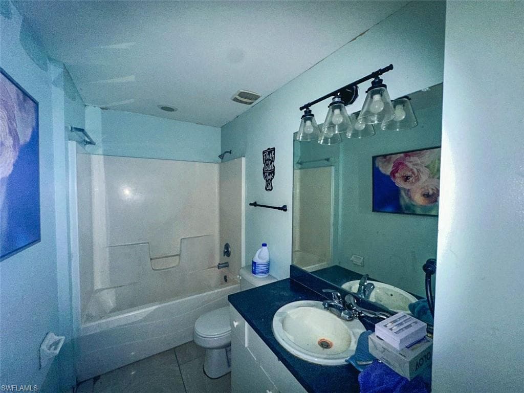 3214 10th St SW, Lehigh Acres, FL 33976-20