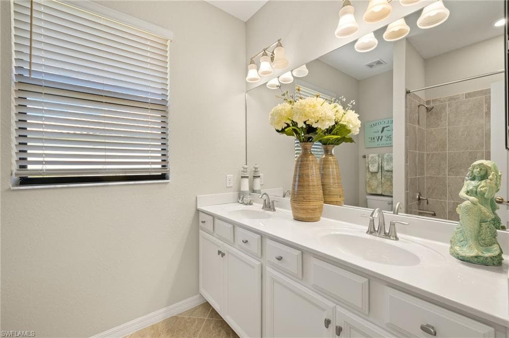 4698 Abaca Cir, Naples, FL 34119-24