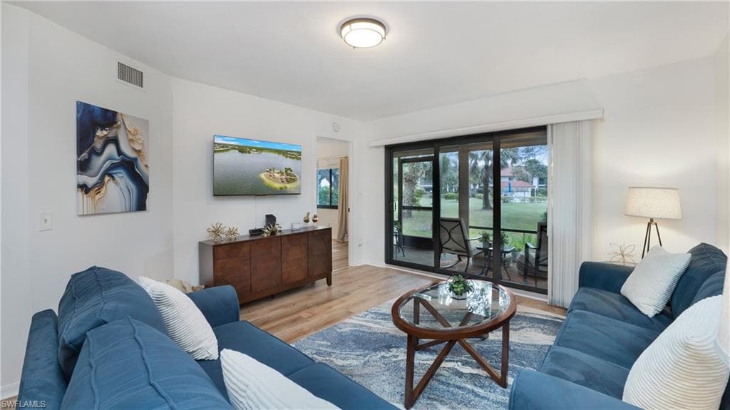 4957 Pepper Cir C104, Naples, FL 34113-3