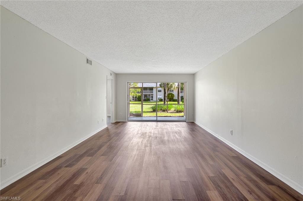 729 Landover Ct 101, Naples, FL 34104-6