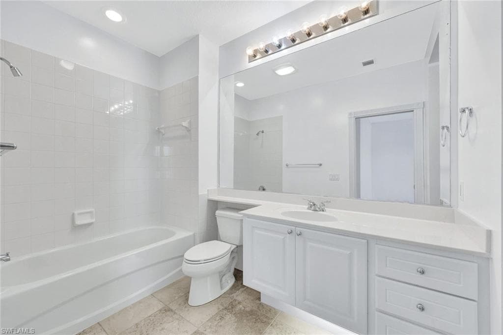 15395 Laughing Gull Ln, Bonita Springs, FL 34135-27