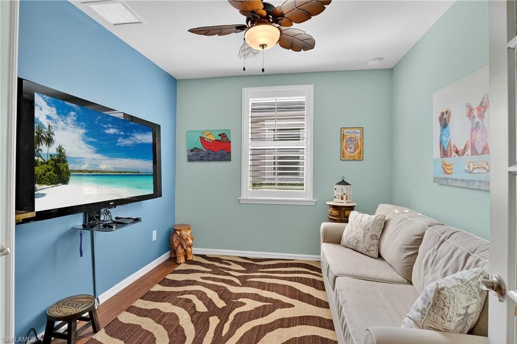 14891 Edgewater Cir, Naples, FL 34114-14