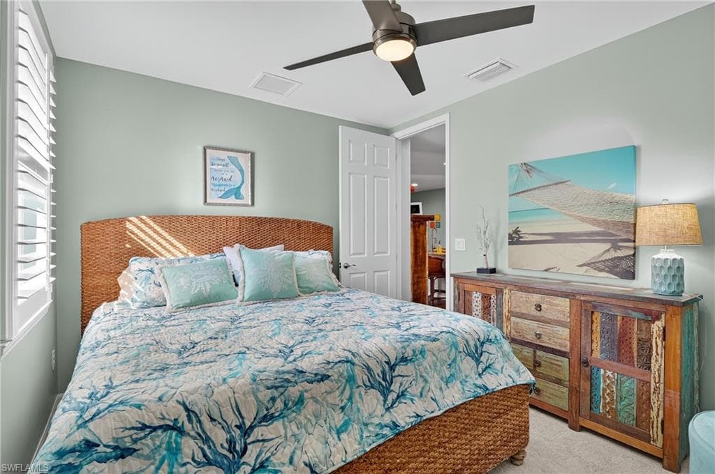 14891 Edgewater Cir, Naples, FL 34114-16