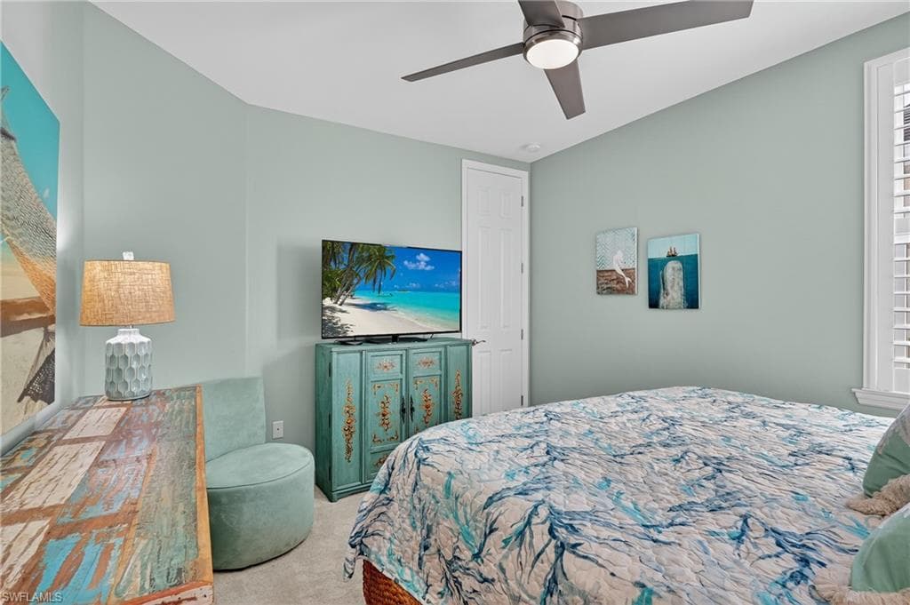 14891 Edgewater Cir, Naples, FL 34114-24