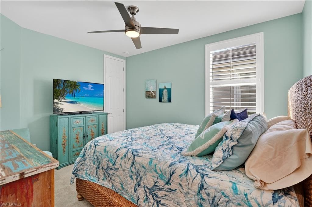 14891 Edgewater Cir, Naples, FL 34114-25