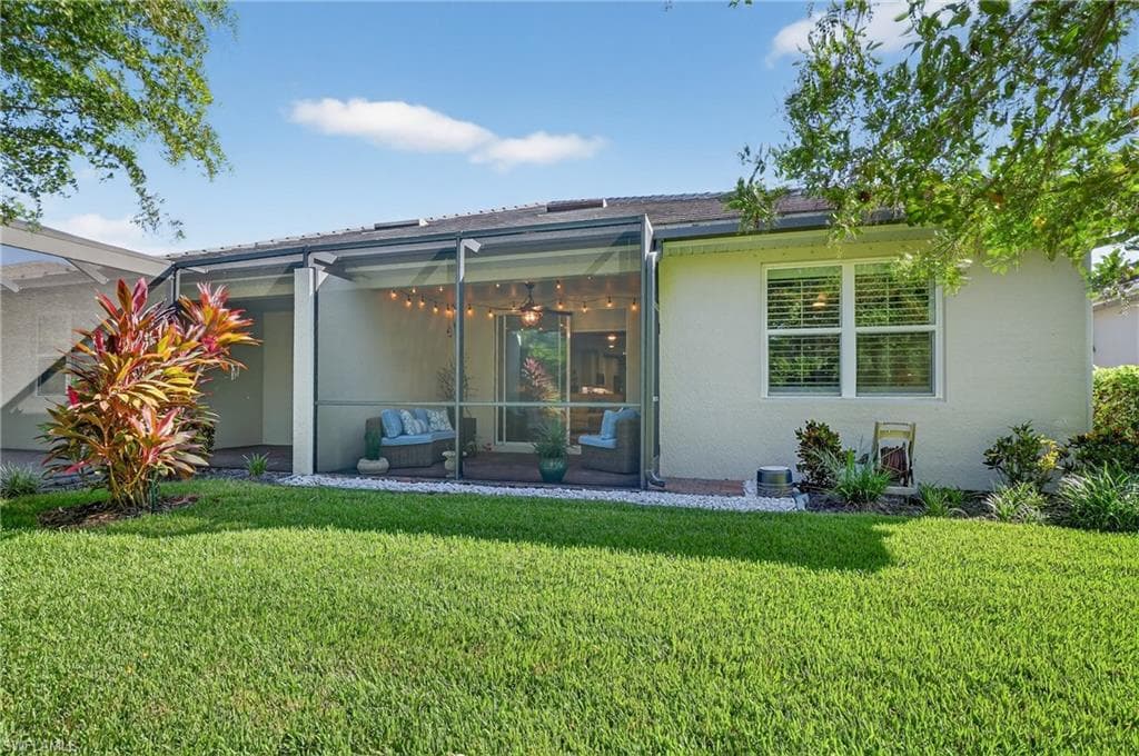 14891 Edgewater Cir, Naples, FL 34114-32