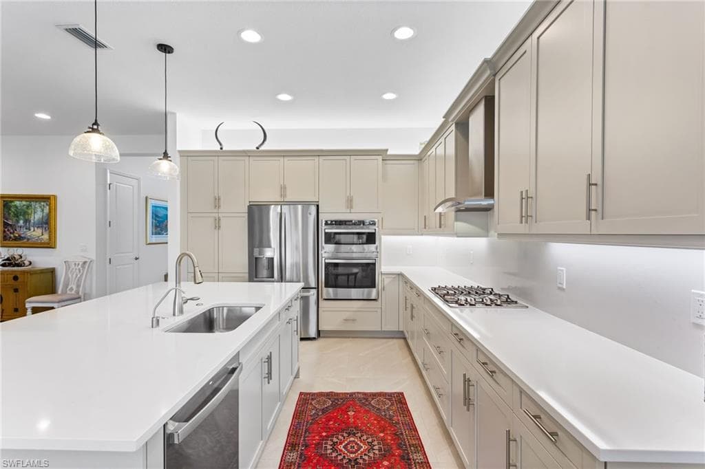 11813 Drake Ln, Naples, FL 34120-9