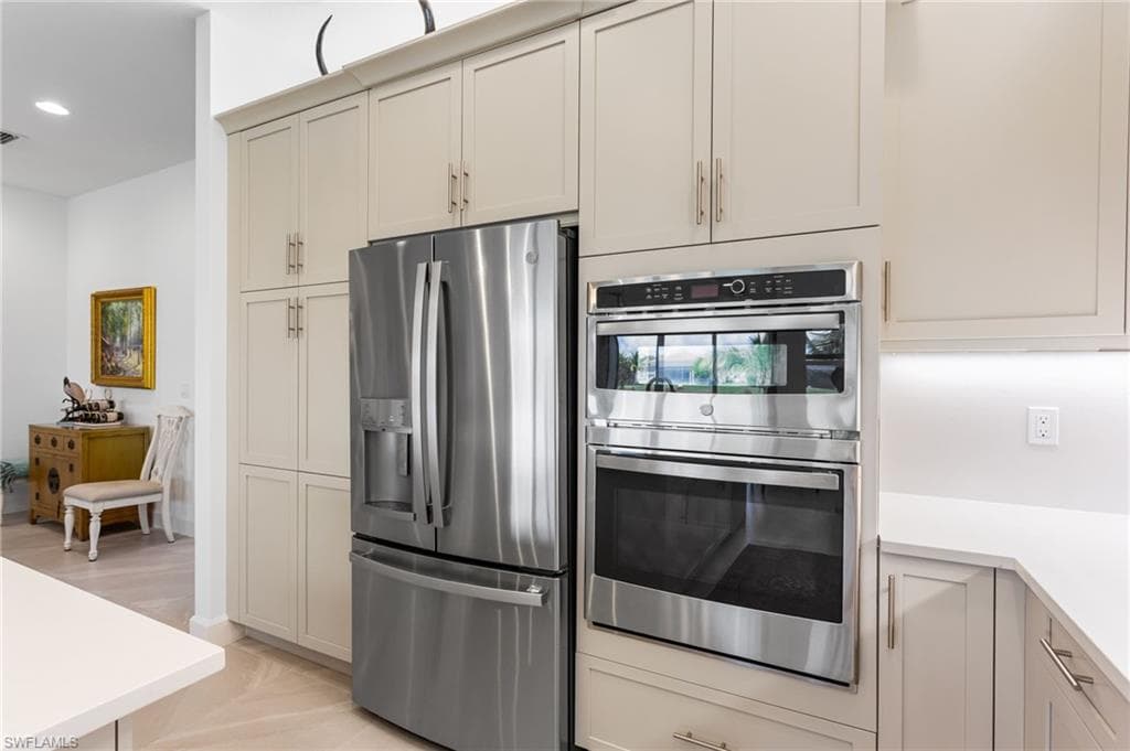 11813 Drake Ln, Naples, FL 34120-12