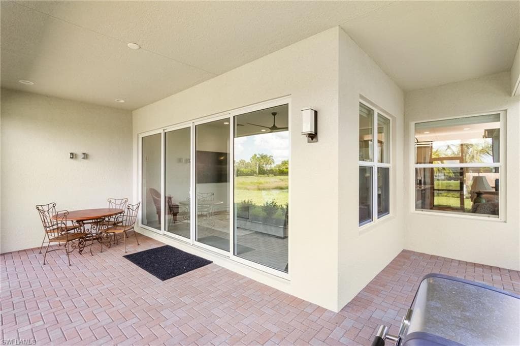 11813 Drake Ln, Naples, FL 34120-24