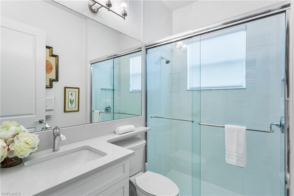 11813 Drake Ln, Naples, FL 34120-30