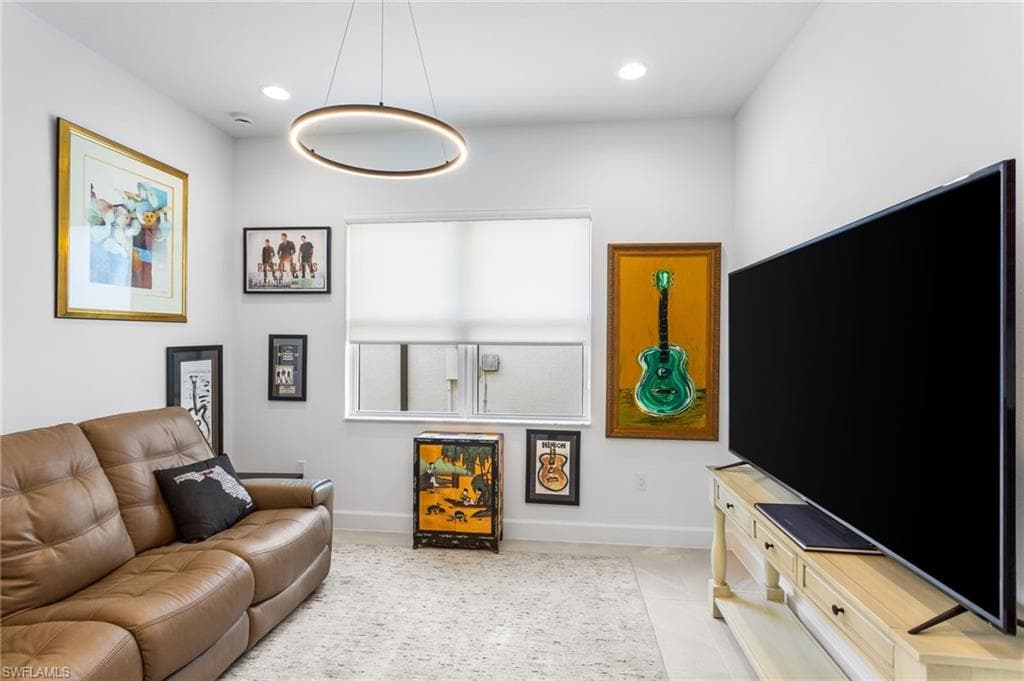 11813 Drake Ln, Naples, FL 34120-31