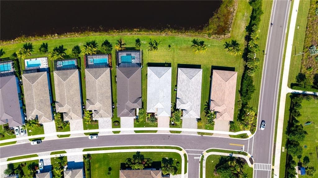 11813 Drake Ln, Naples, FL 34120-40