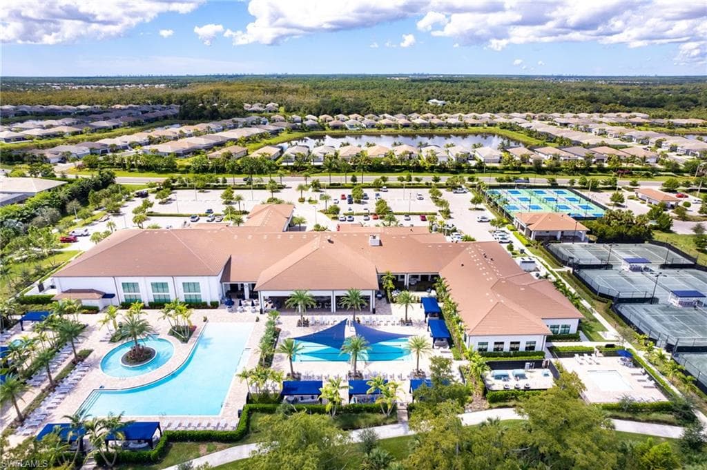 11813 Drake Ln, Naples, FL 34120-44