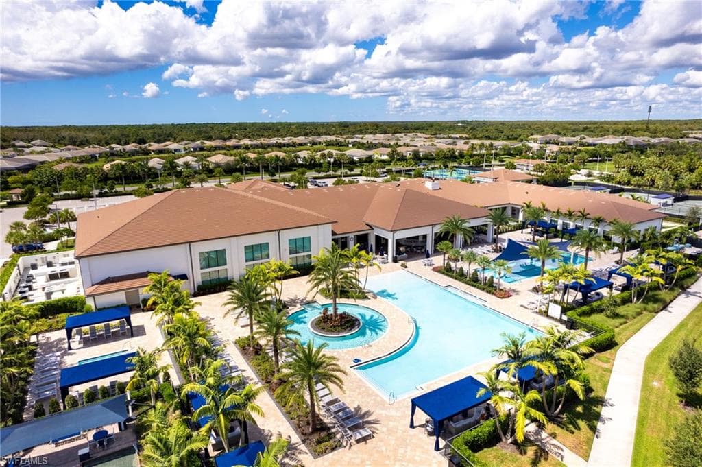 11813 Drake Ln, Naples, FL 34120-45