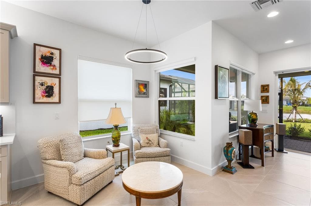 11813 Drake Ln, Naples, FL 34120-6