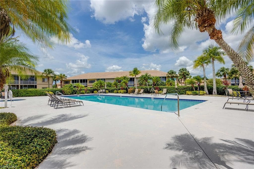 9022 Michael Cir 3, Naples, FL 34113-27